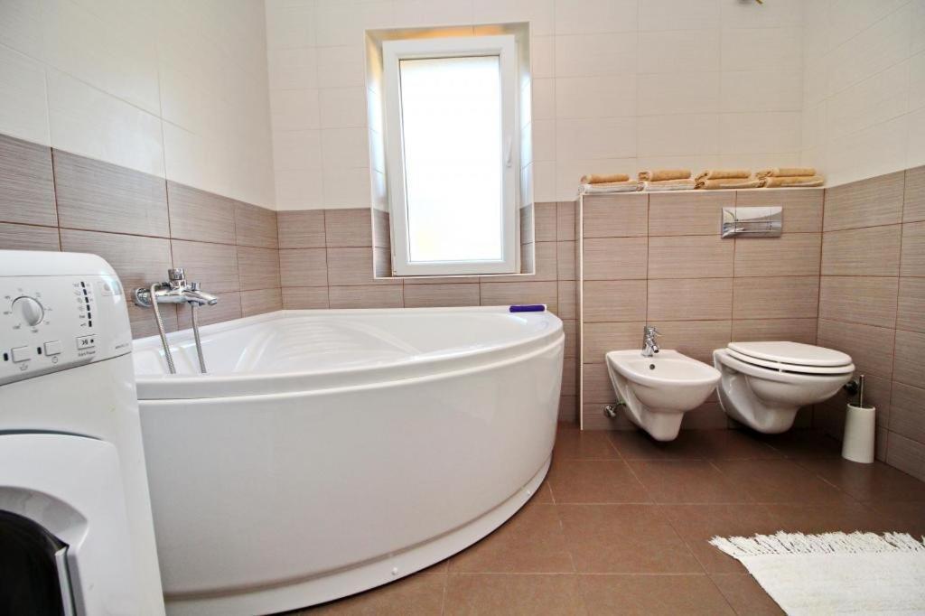 Apartment Lucija Vela Luka Bagian luar foto