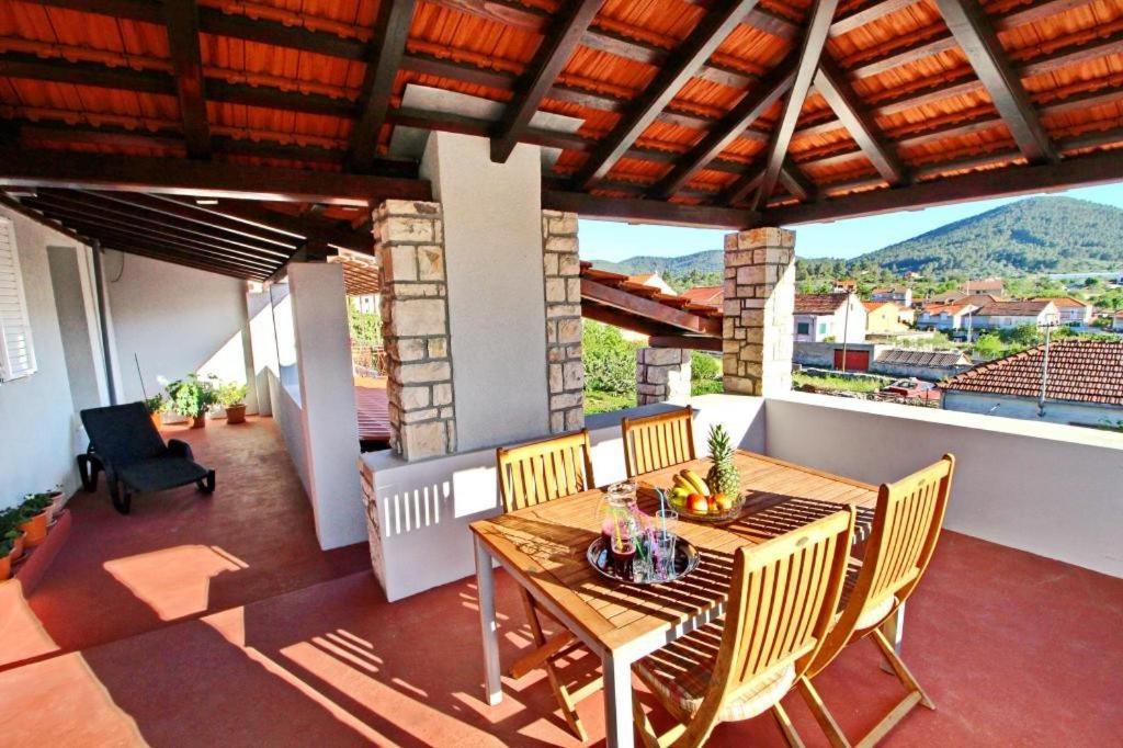 Apartment Lucija Vela Luka Bagian luar foto