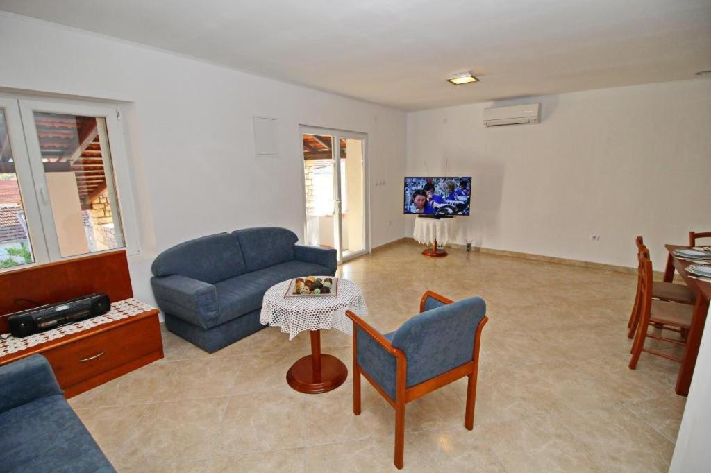 Apartment Lucija Vela Luka Bagian luar foto