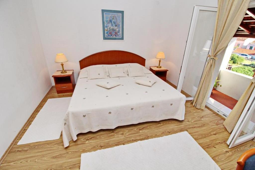 Apartment Lucija Vela Luka Bagian luar foto